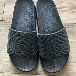 Gucci rubber slides